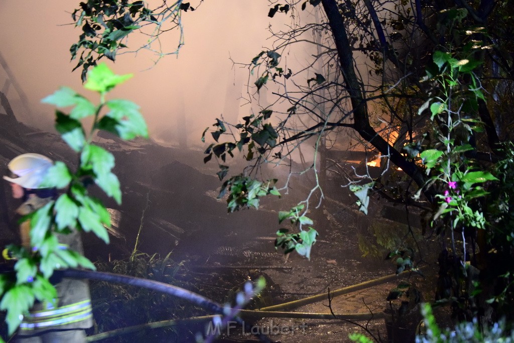 Grossfeuer Einfamilienhaus Siegburg Muehlengrabenstr P0062.JPG - Miklos Laubert